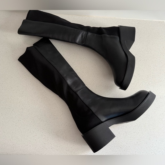 Stuart Weitzman Black Gotham Leather and Microstretch Knee Boots Size 9.5 - Picture 6 of 8